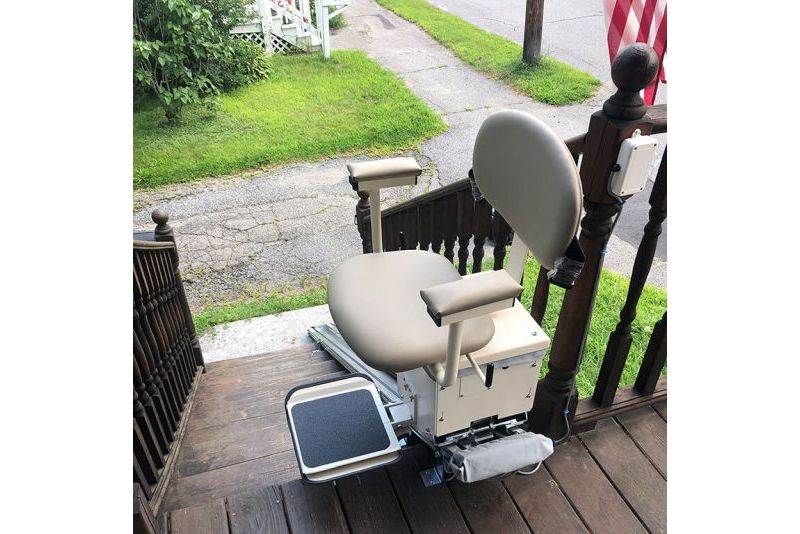 AmeriGlide Outdoor Deluxe Stair Lift only 2599 Electric Powered